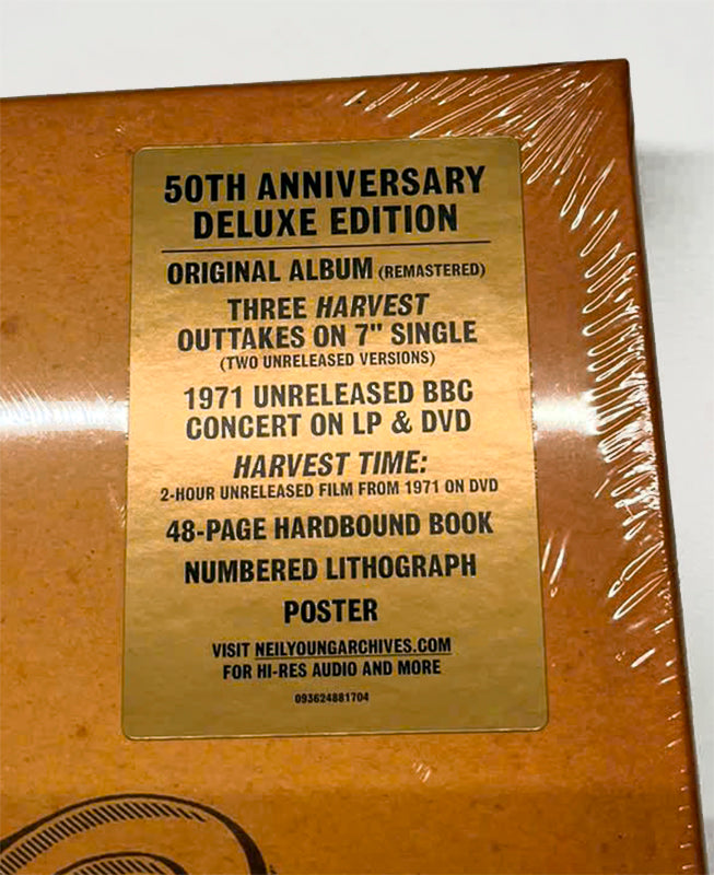 NEIL YOUNG BOX SET Harvest 2xLP+7"+2xDVD+Book (50th Anniversary Deluxe Edition)