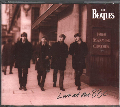 The Beatles – Live At The BBC - 2xCD - CDs Como Nuevos (M-) / Portada Muy Buen Estado (VG+) / Caja de Plástico Buen Estado