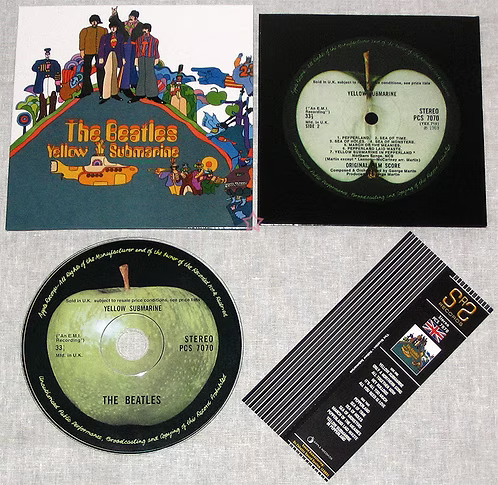 BEATLES CD Yellow Submarine (Mini Vinyl Replica)